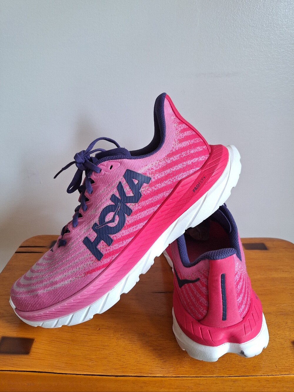 Hoka Mach 5 Women's way Raspberry / Summer Song Size 9.5B - Picture 10 of 13